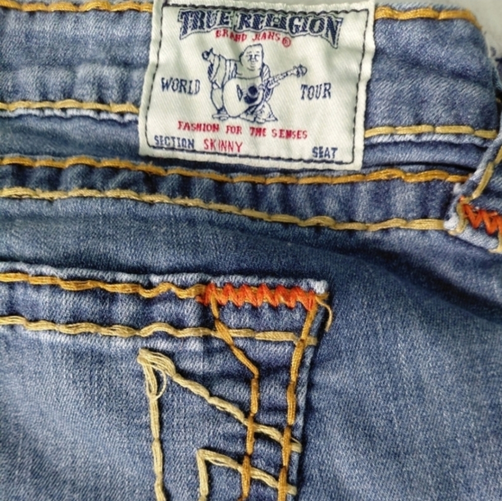 True Religion Vintage Skinny Jeans with Orange Stitching. Size 33